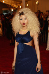 高清图：大都会朋克派对众星个性礼服狂野性感