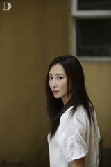 组图：“铁梨花”杜晓婷灵动写真  诠释极致清新自我