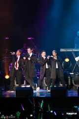 组图：西城男孩台北开唱 传明年将暂别歌坛