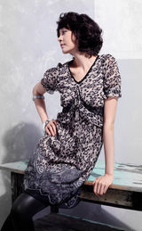 高清组图：成宥利夏装写真曼妙优雅