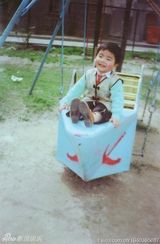 幻灯组图：明星微博分享童年照 庆六一怀念往日时光