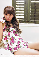 高清组图：靓模佐佐木希杂志写真 冬日里秀甜美