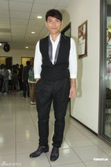 组图：陶晶莹为金钟奖减肥  杨宗纬盛赞李宗盛