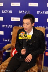 组图：安钧璨明星慈善夜专访 黑衣酷帅十足