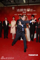 组图：《法证先锋III》试造型 佘诗曼遗憾缺席