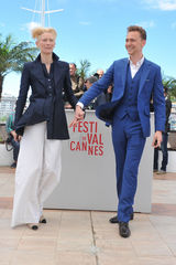 组图：《唯爱永生》抖森与斯文顿演吸血鬼情侣