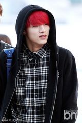 组图：韩团T-ara与SPEED共赴柬埔寨办演唱会