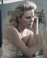 组图：查理兹-塞隆登《ELLE》封面展优雅气质