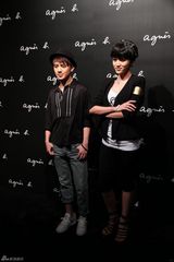 幻灯图：叶一茜钟楚红秀场竞艳 中性装扮潮范儿足