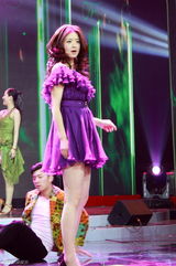 组图：蒋欣秀唱功演绎《后宫甄嬛传》主题曲