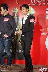 组图：谢霆锋接棒成龙有压力 已报名冲击金像奖