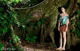 高清图集：桂纶镁热带雨林拍写真