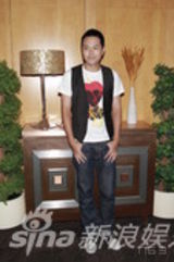 组图：梁乃鹏为《拳王》设宴庆祝