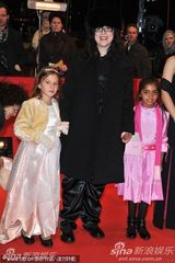 高清组图：电影节主席迪特捧场竞赛片《奖励》首映