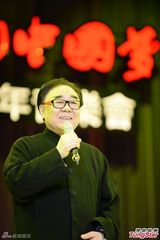 组图：宋祖英戴玉强贺老师执教50年献唱