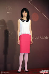 组图：张曼玉出任金马大使 粉裙明艳动人