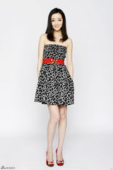 组图：吴楚最新写真尽显温柔婉约之美