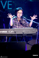 组图：简单生活节台北开唱 张震岳陈绮贞等轮番上阵