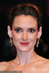 组图：搞怪vs唯美 威尼斯女星发型大巡礼