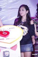 组图：潘玮柏感慨苗寨生活困苦创作《爱X爱》