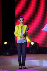 组图：秦海璐获最佳女主角奖 感慨演好大赤包很难