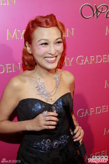 组图：李蕙敏香港补请喜宴 黄伟文要当小孩干爹