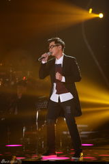 组图：《歌手2》品冠补位 邓紫棋冲击三连冠