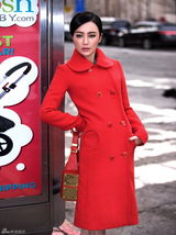 组图：秦岚美国街拍火焰红装明媚动人