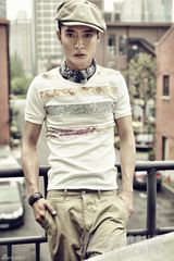 组图：张丹峰雅痞写真演绎冷调绅士