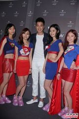 组图：赵又廷撇清绯闻只有高圆圆一个女朋友