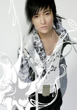 幻灯图集：李炳辰优质型男帅气写真 洋溢活力风采