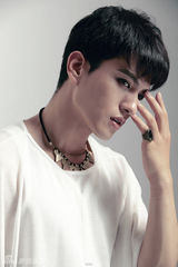 组图：马文龙“异度曝光”双生黑白气质大片