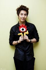 组图：对话金亨俊 SS501永不分开和张根硕最要好