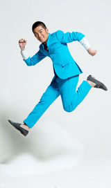 张博曝光动感炫色写真 活力四射