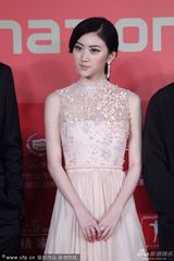 组图：《警察故事2013》成龙携刘烨景甜亮相