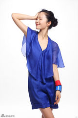 组图：江一燕百变登封面 双面夏娃演绎舞台人生