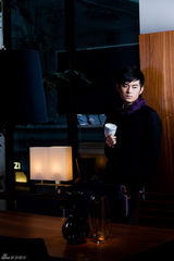 高清组图：王睿最新家居大片 向往自由自在生活