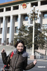 幻灯图：余翠芝难忘春晚演出 北京之行满足多个愿望 