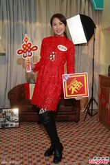 组图：陈敏之被预言蛇年有喜 开心承诺怀孕必生