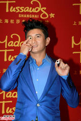 组图：吴奇隆将以帝王造型入驻蜡像馆 量身仍卖萌