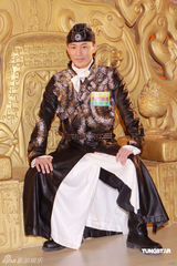 幻灯组图：林峰阿Sa(蔡卓妍)似亲密情侣 狄龙力挺叶童丈夫