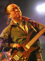 谢天笑震撼龙水湖