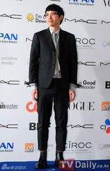 组图：众韩星亮相第17届釜山电影节蓝地毯