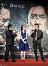 组图：《警察故事》曝主题曲MV 成龙开涮王力宏