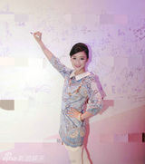 组图：袁姗姗瘦身成功 首献T台秀压轴出场