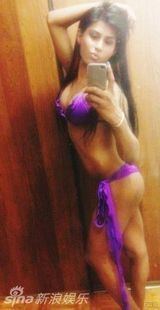 23岁男孩变性挺36D巨乳要当名模：灵魂错困躯体