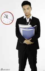 组图：“豆腐哥”申思拍写真 阳光活力青春无敌