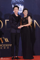 组图：朴海镇携手张肇达创明星品牌 进军时尚界