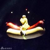 组图：麦莉火辣开唱 高衩装魅惑与乐迷狂欢