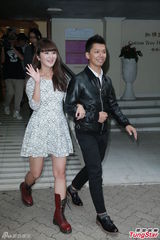 组图：裕美婚后停工一年 15日将补办婚宴